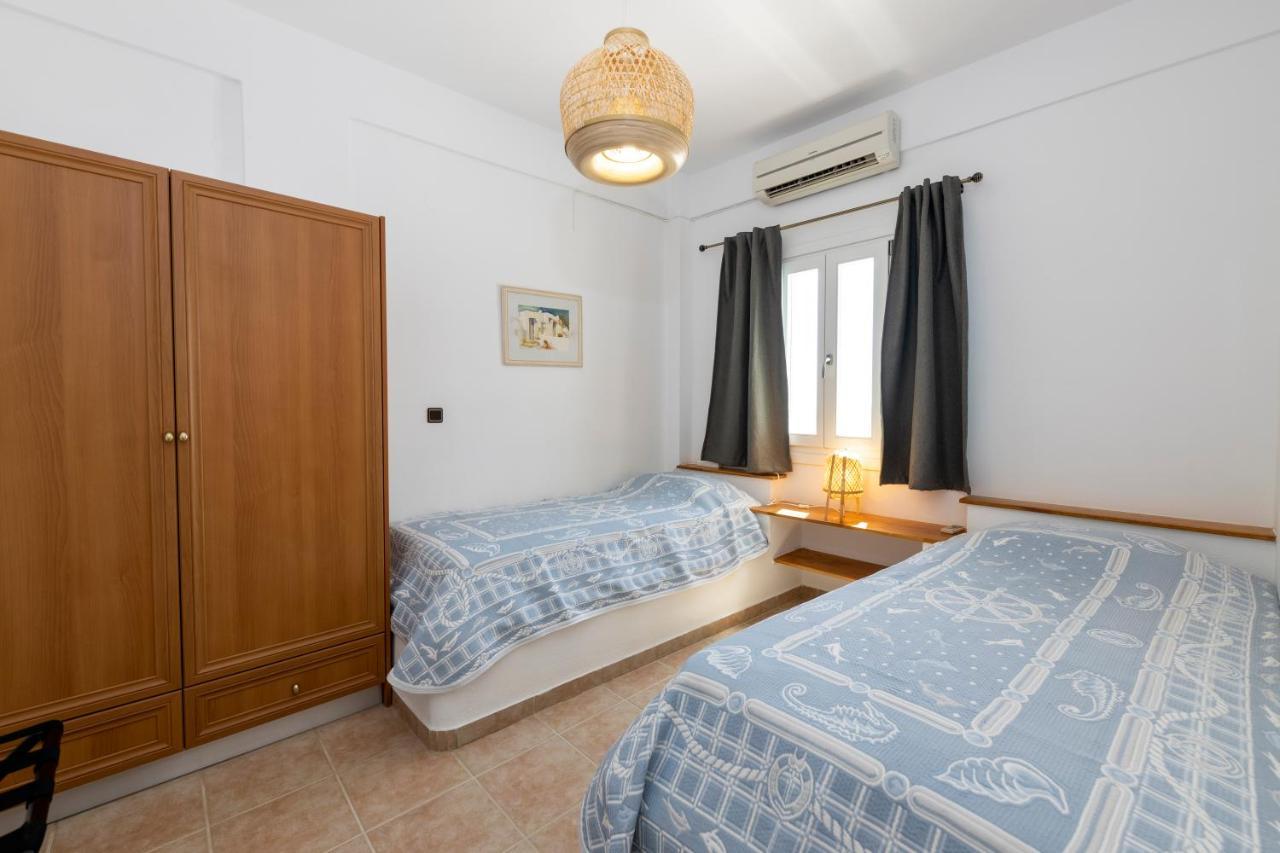 Pension Moschoula Platis Gialos  Buitenkant foto
